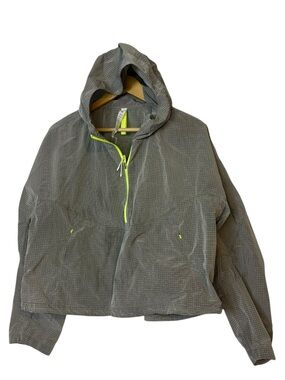 Lululemon Ripstop Half-Zip Hiking Pullover women’s size 12